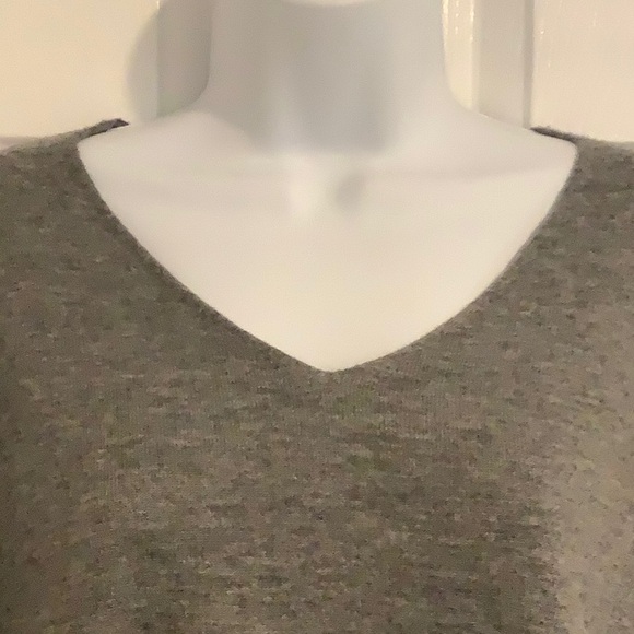 PRIMARK Wool Blend V Neck Sweater Medium - Picture 3 of 8